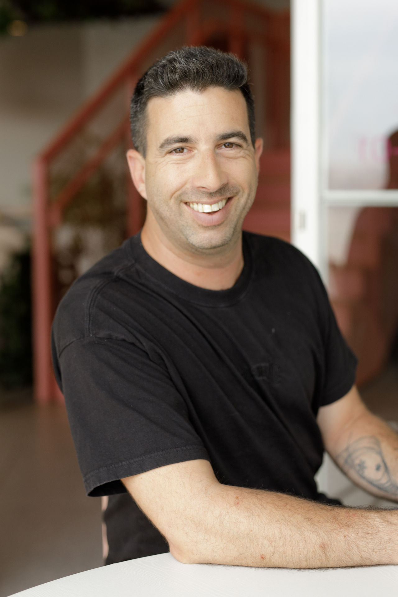 Portrait of Itamar Ronen, Partnership Strategy & Transformation Advisor